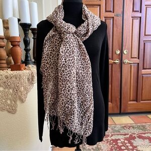 Micco Linen Cotton Cheetah Animal Print Scarf With Fringe 26” X 68”